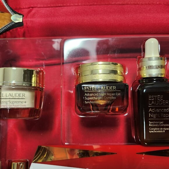 Estee Lauder Holiday Set - Picture 3 of 9